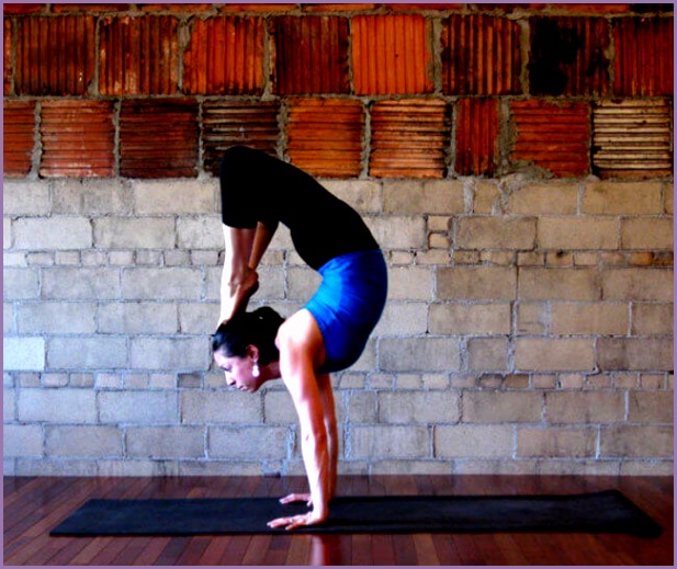 25 awesome yoga poses every yoga master should know